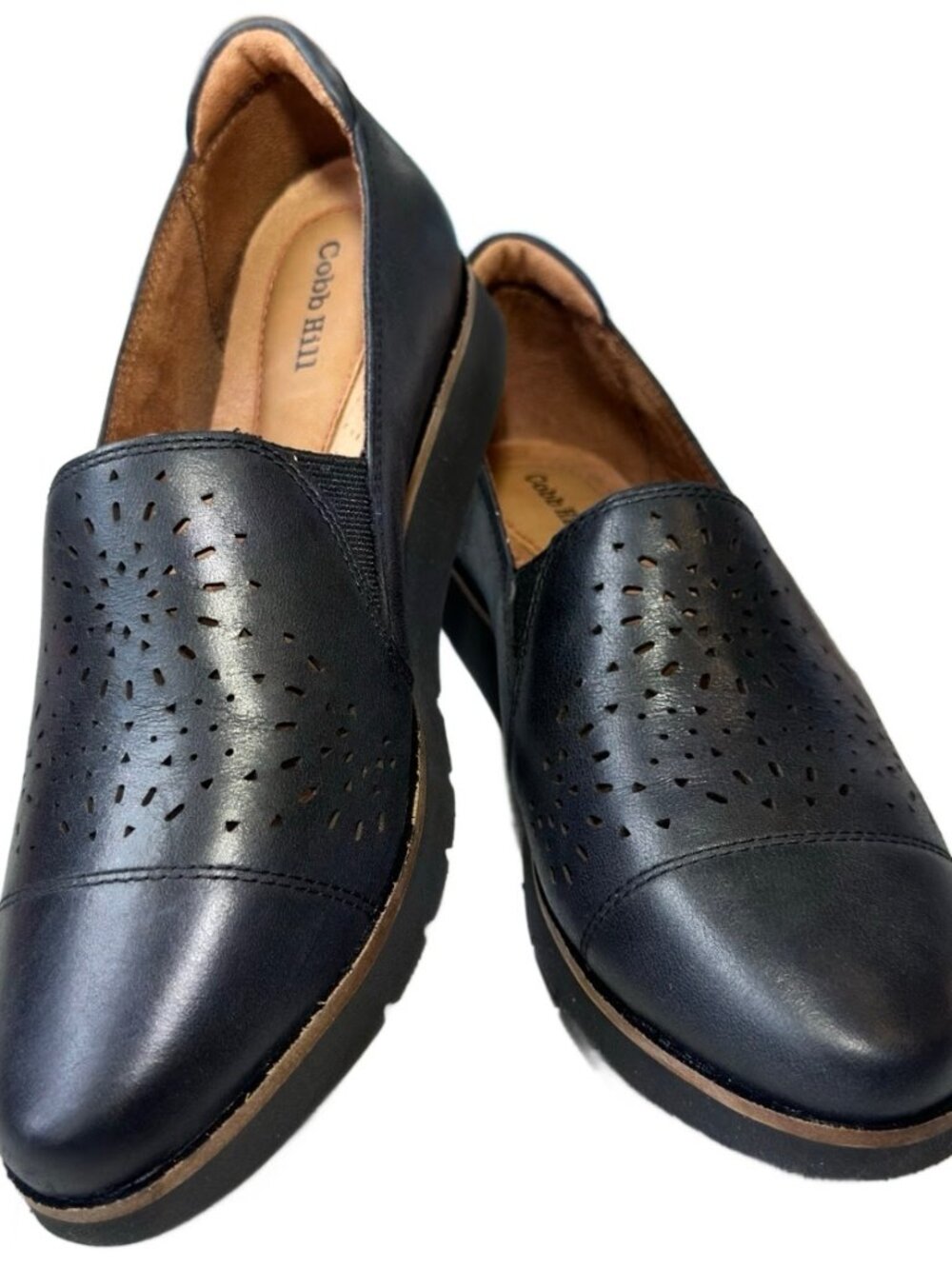 Like New Cobb Hill Laci Gore Slip-On - Black - Size 8.5 B (M)